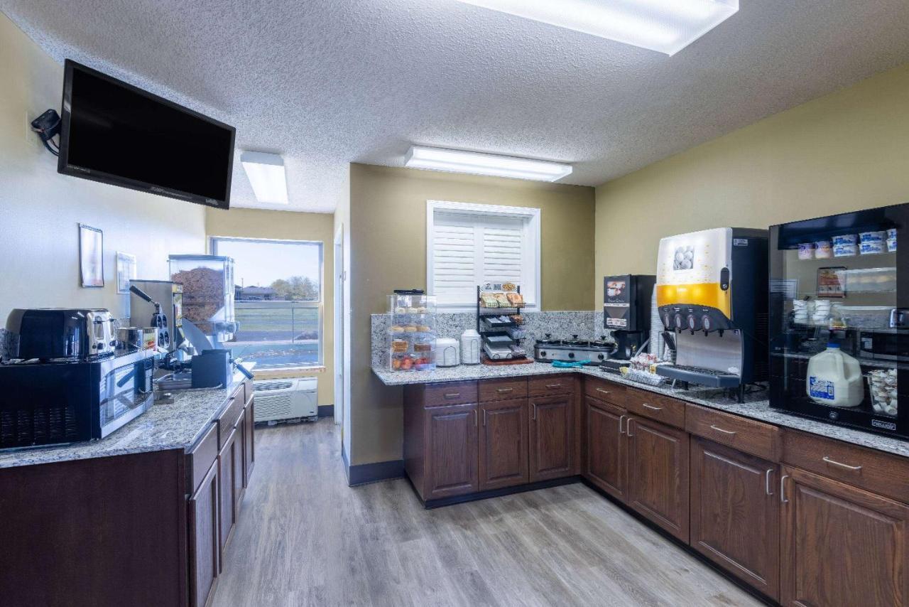 Super 8 By Wyndham Nixa/Springfield Area Hotel Luaran gambar