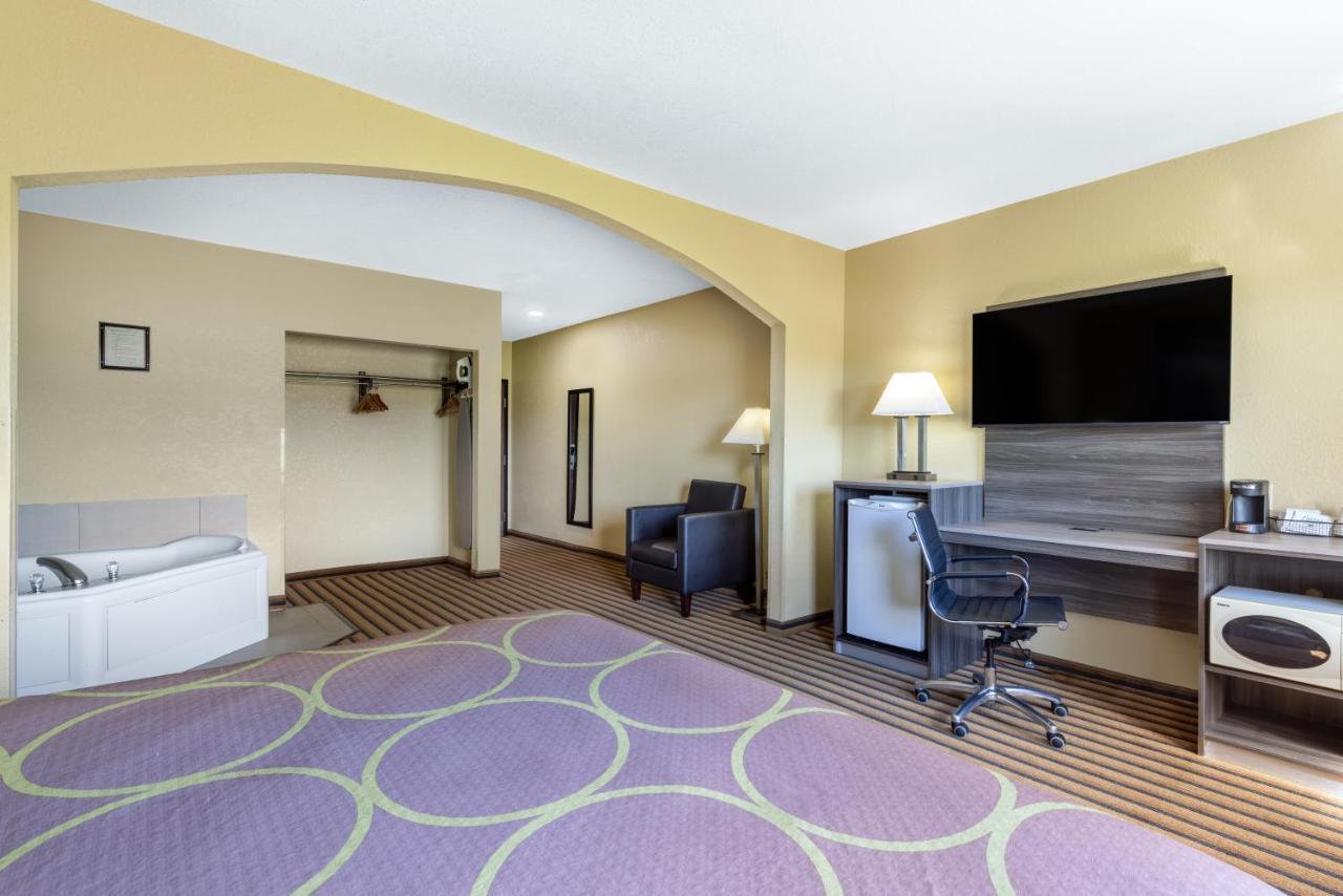 Super 8 By Wyndham Nixa/Springfield Area Hotel Luaran gambar